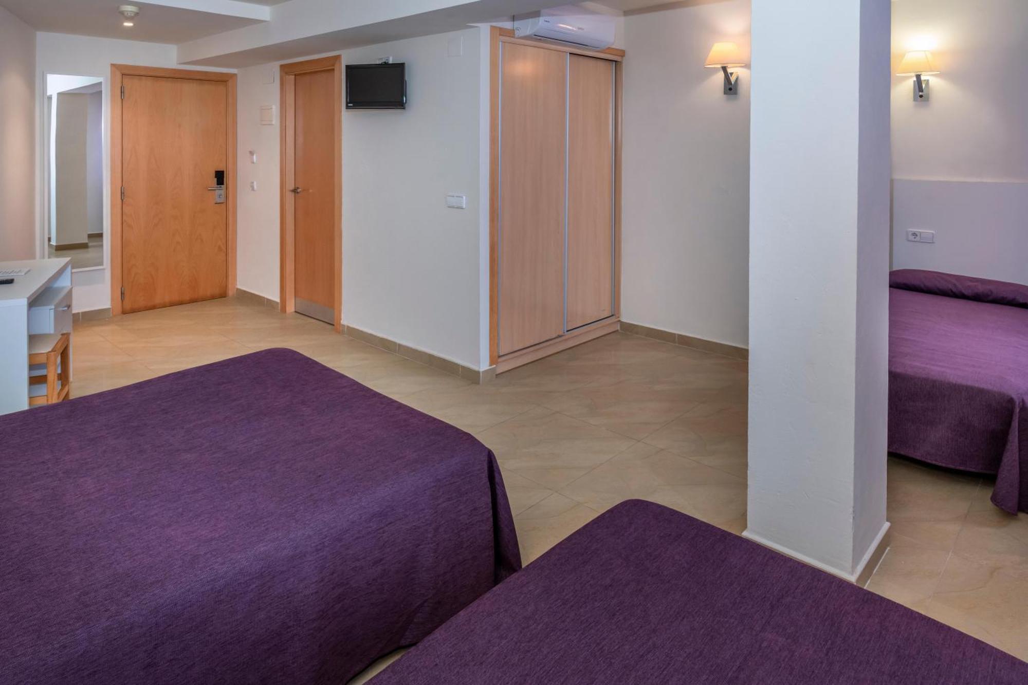 Hotel Moremar By Alegria Lloret de Mar Bagian luar foto