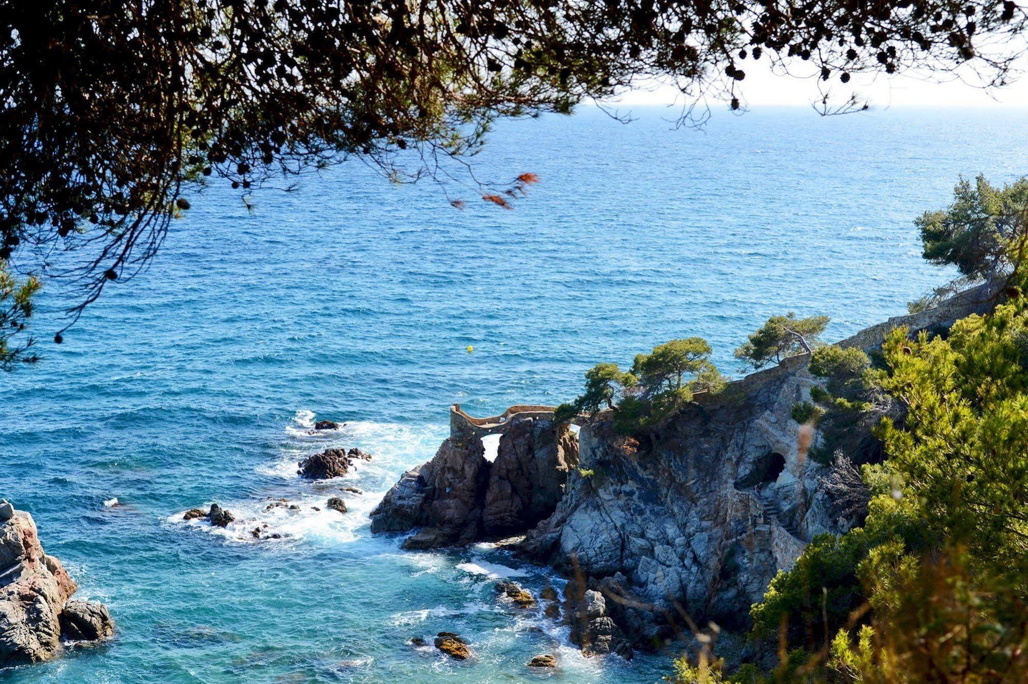 Hotel Moremar By Alegria Lloret de Mar Bagian luar foto