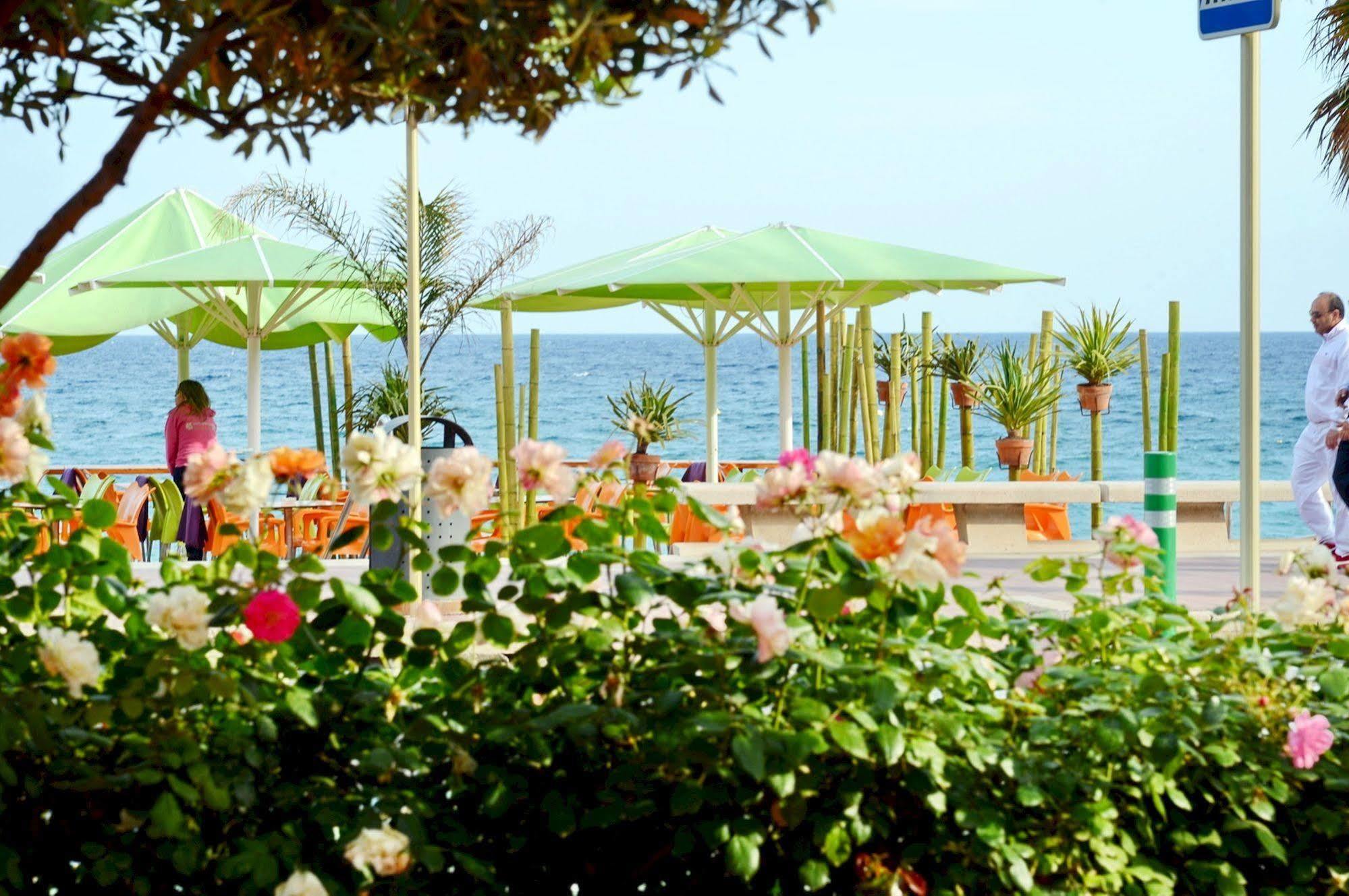 Hotel Moremar By Alegria Lloret de Mar Bagian luar foto